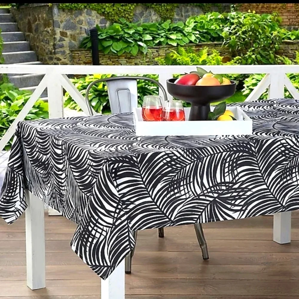 Kauai Tropical Tablecloth Blk White Palm Leaves 60x84 NO UMBRELLA HOLE STYLE NWT